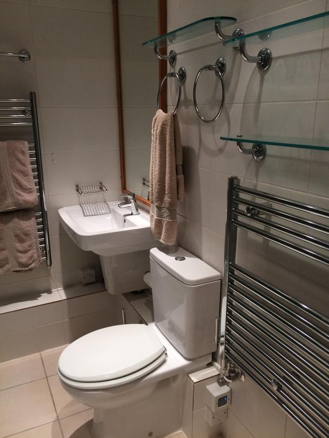 Little Brighton Beach Apartments - Also Separate Spa Cabin And Watersports Eksteriør bilde