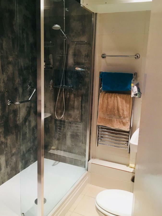 Little Brighton Beach Apartments - Also Separate Spa Cabin And Watersports Eksteriør bilde