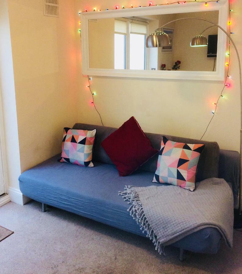 Little Brighton Beach Apartments - Also Separate Spa Cabin And Watersports Eksteriør bilde